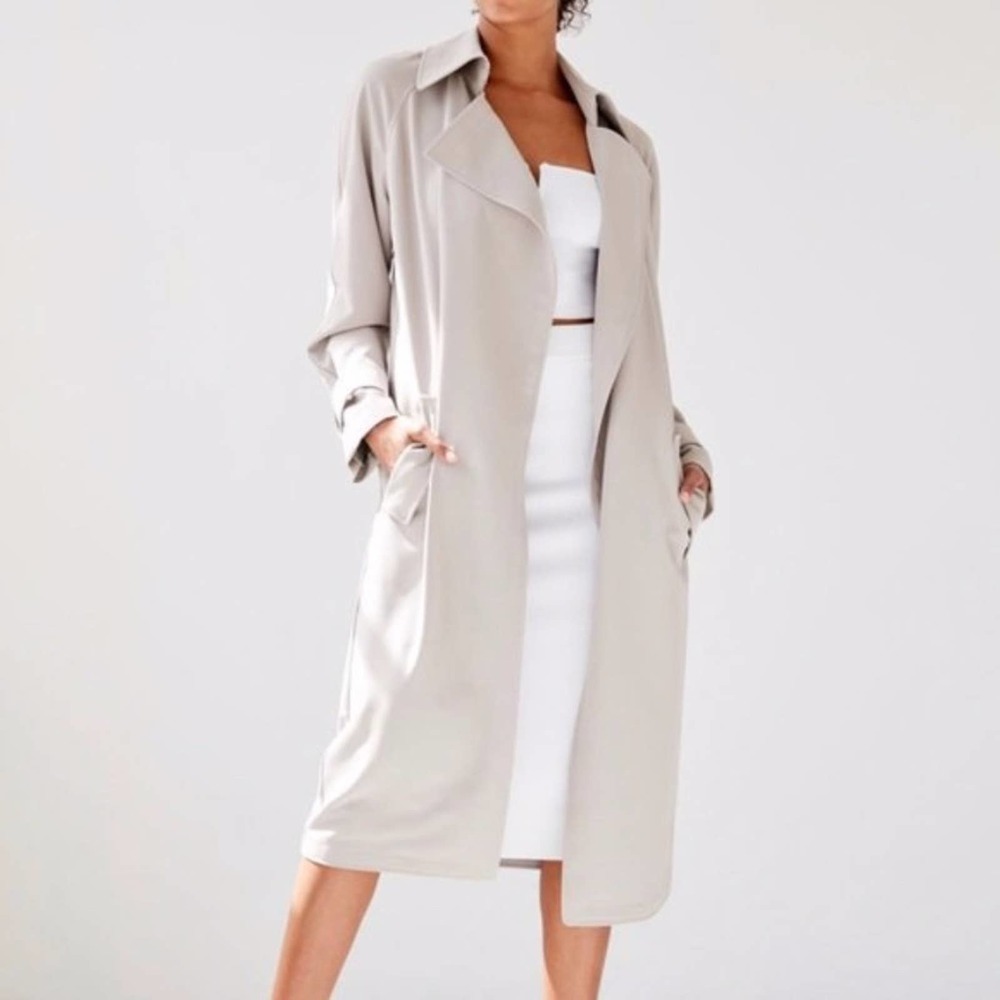 Aritzia Babaton Lawson Bone Trench Coat XXS